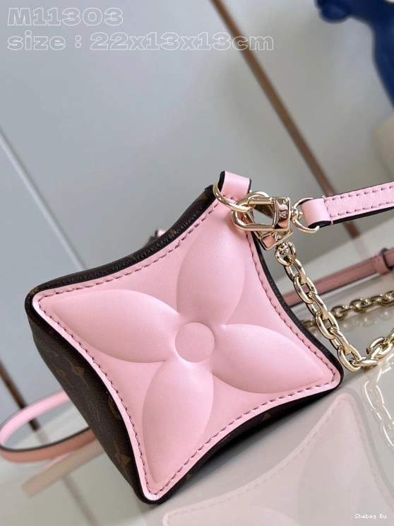VUITTON Pouch-22.5*13*13CM LOUIS Bloom 0822